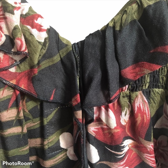 NWT CHASER Floral Ruffle Strappy V Cami Top L - Picture 9 of 10